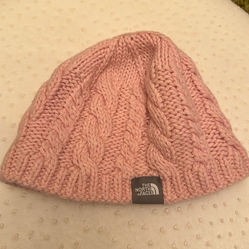 Women’s The North Face cable knit beanie